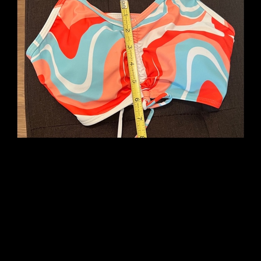 #1040+ Wave Pattern Kids Bikini Set - Picture 7 of 11